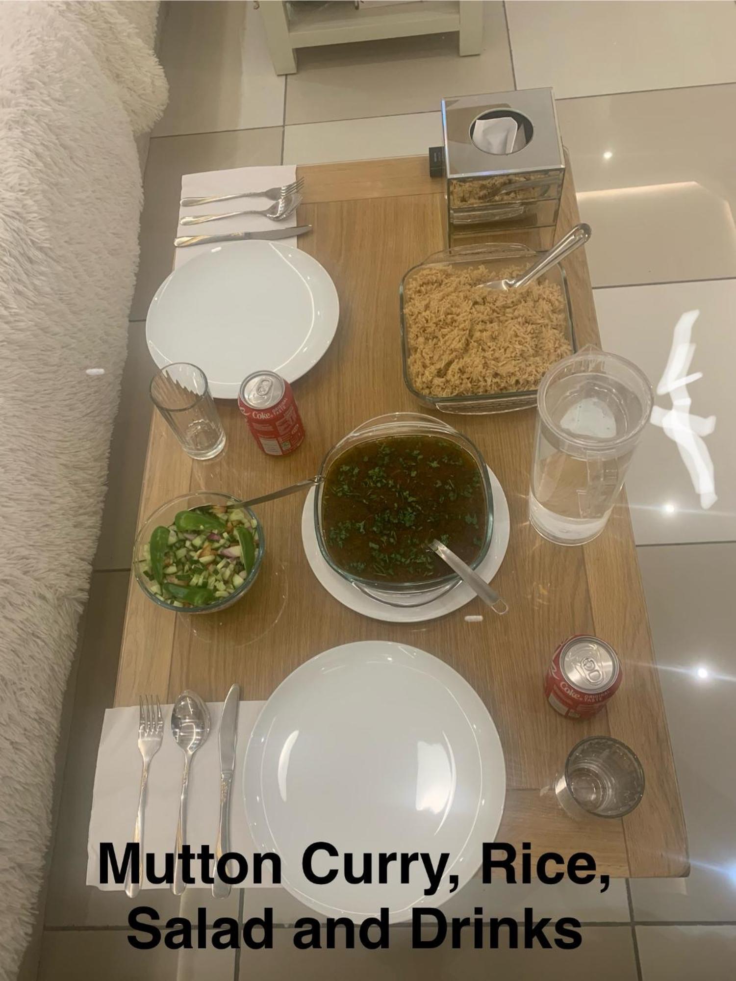 Air Conditioned Modern Double Bed Room With Private Attached Bathroom - Free Parking - Near London Heathrow Airport & Southall Broadway Exterior foto
